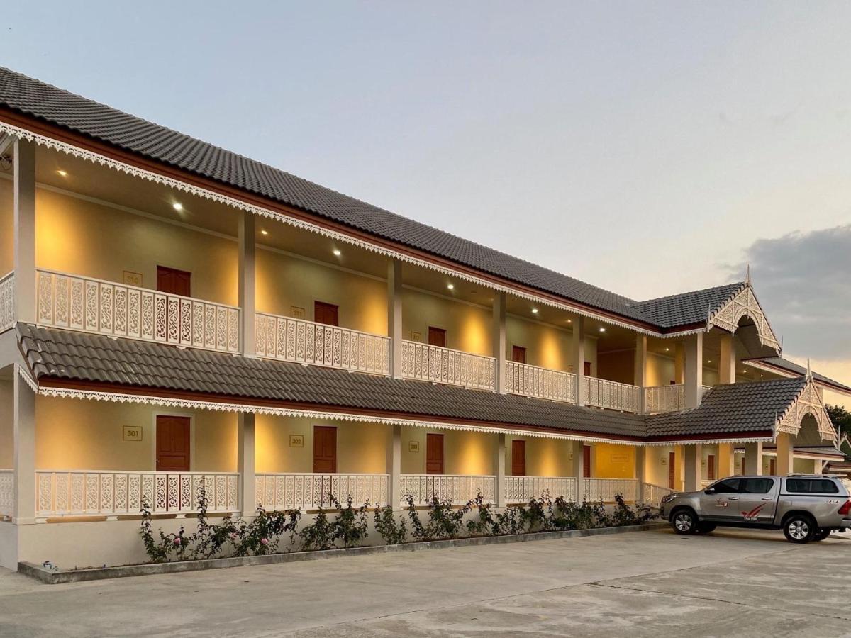 Funwan Hotel Li Buitenkant foto